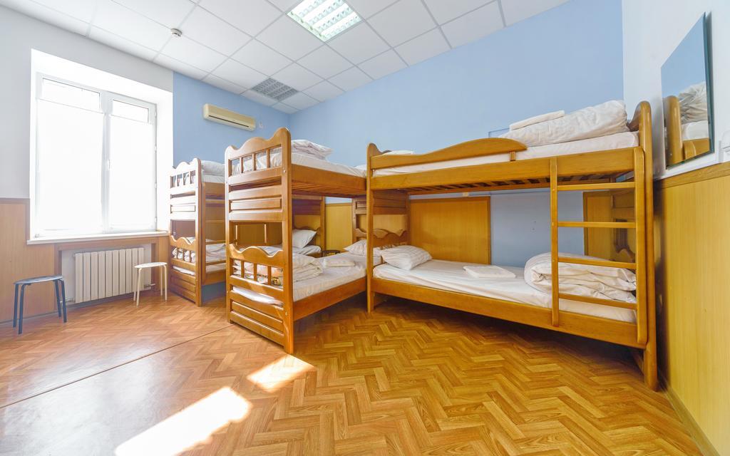 Krovat Na Deribasovskoy Odessza Kültér fotó