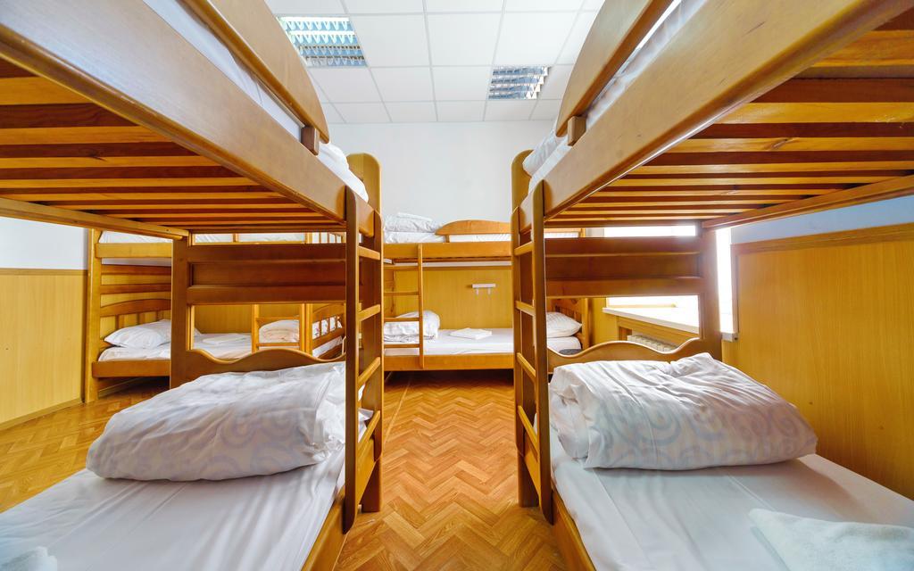 Krovat Na Deribasovskoy Odessza Kültér fotó